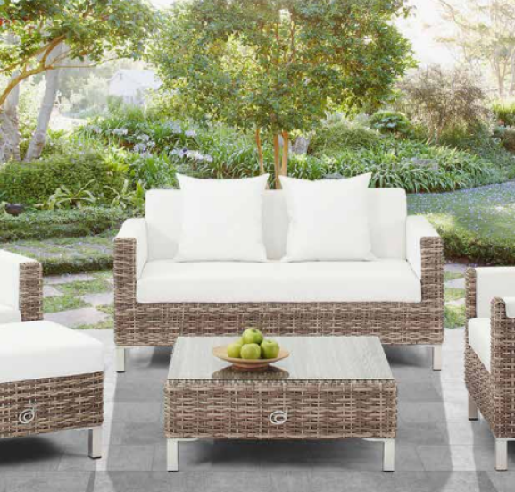 White wicker deals outdoor furniture